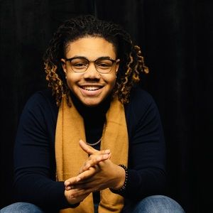 Meet your Posher, Dangell